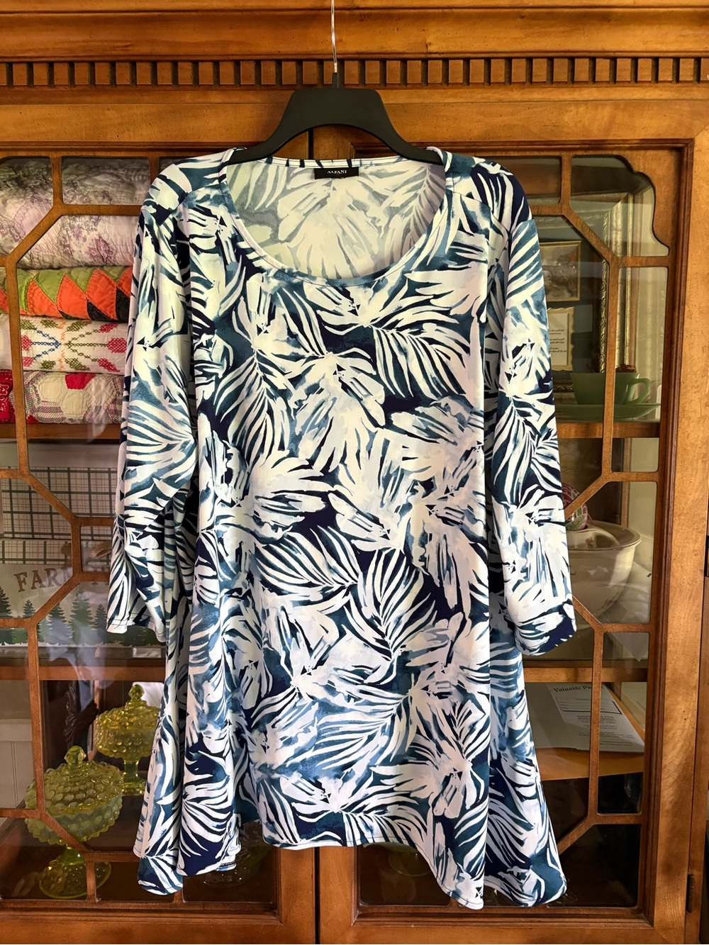 Alfani Blue and White Leaf-Print Tunic